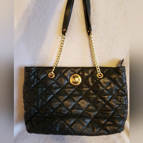 Michael Kors Handbags - MICHAEL Michael Kors Black Quilted Leather Fulton Large Tote
